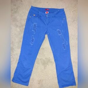 Blue Carpis Jean's brand new !!! Size 9 Bongo brand !